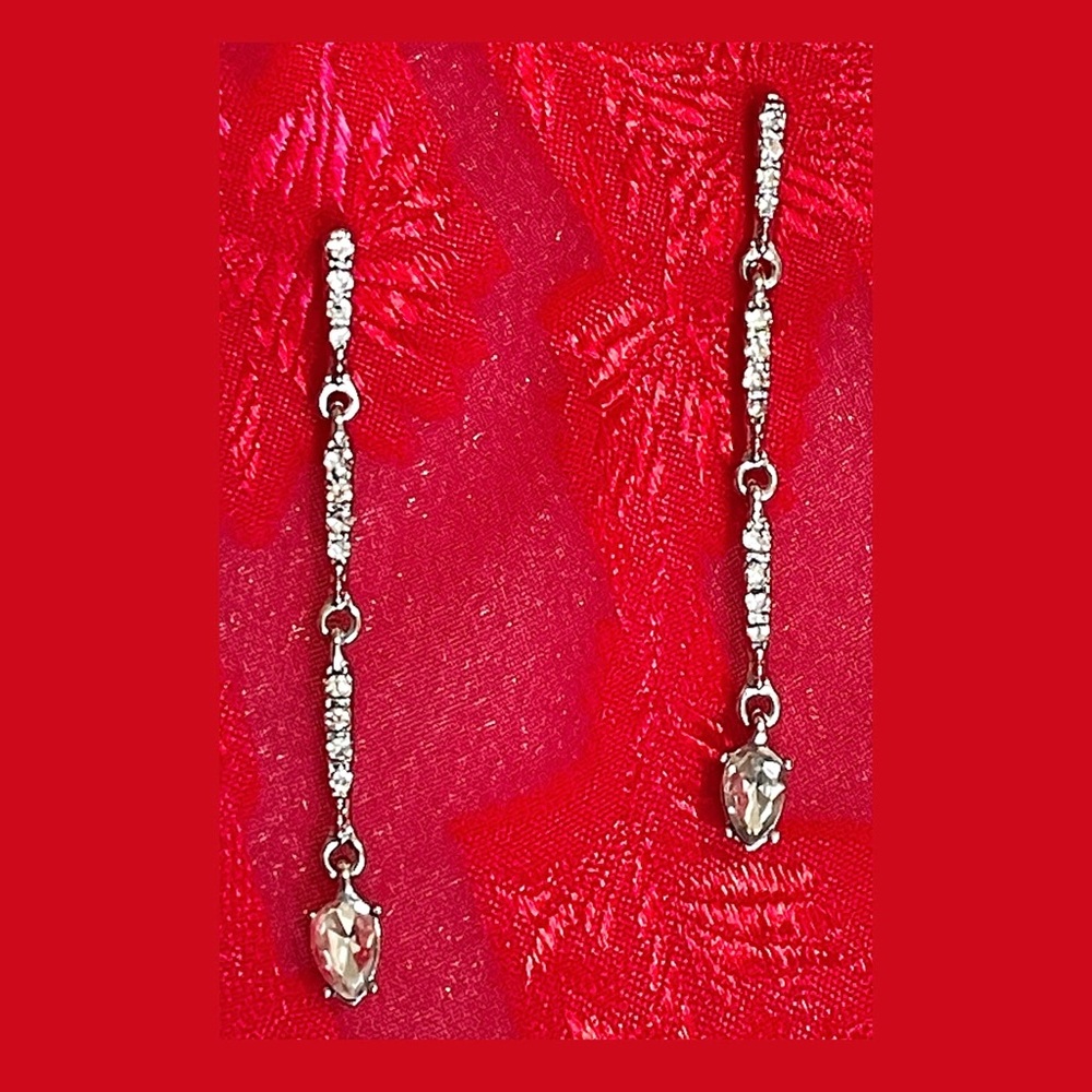 Vintage Dangle Long Drop Earrings Crystals Silver-Tone stud - Picture 5 of 5